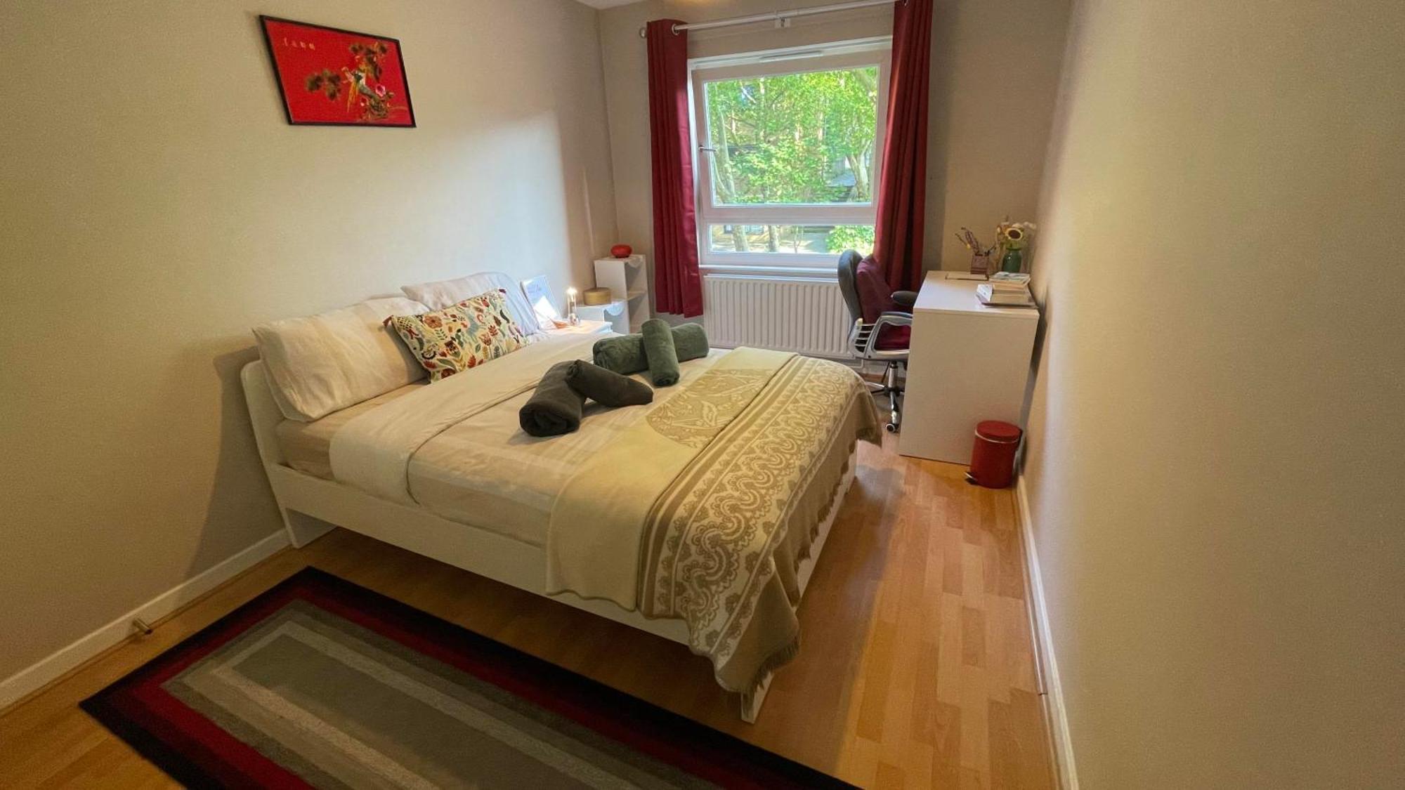 Cosy Flat For 4, Family Friendly, Private Parking, Close To Central Лондон Экстерьер фото